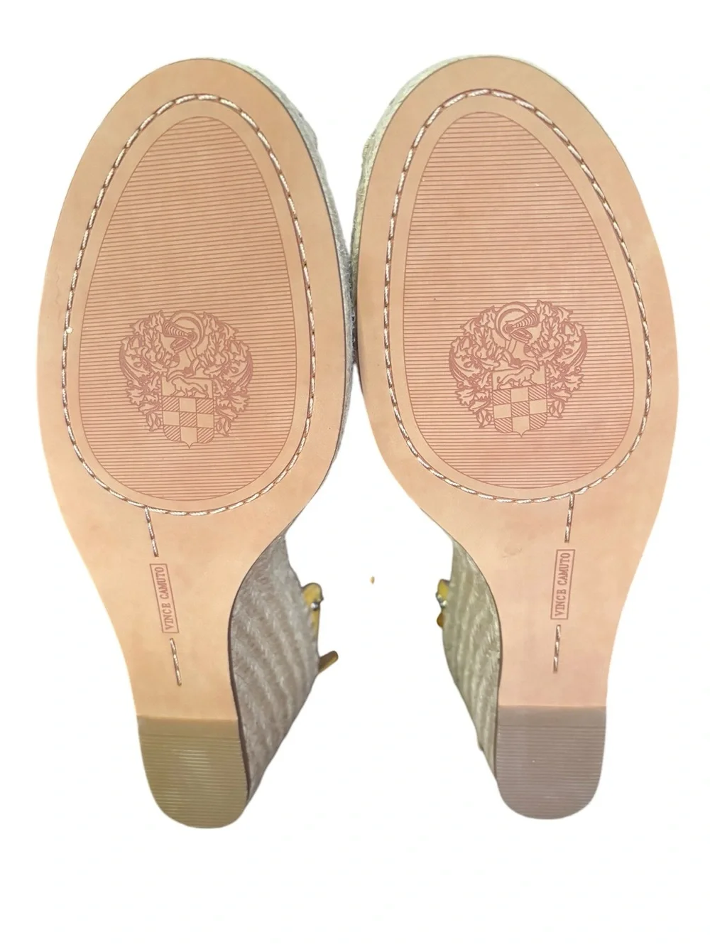 N/A vince camuto